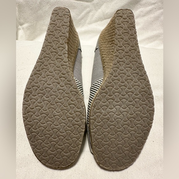 Bobs by Sketchers, wedge heels, women’s sz 10 - Picture 5 of 7